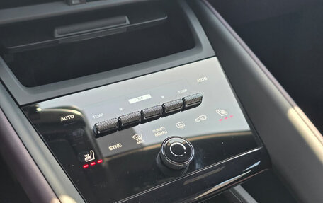 Porsche Macan, 2025 год, 13 390 000 рублей, 19 фотография