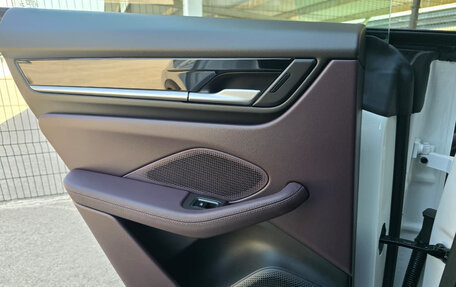 Porsche Macan, 2025 год, 13 390 000 рублей, 21 фотография