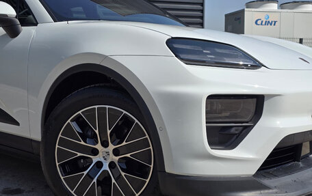 Porsche Macan, 2025 год, 13 390 000 рублей, 30 фотография