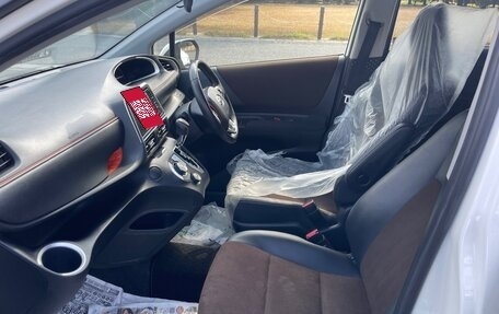 Toyota Sienta II, 2021 год, 1 126 000 рублей, 7 фотография