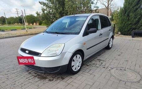 Ford Fiesta, 2004 год, 375 000 рублей, 3 фотография
