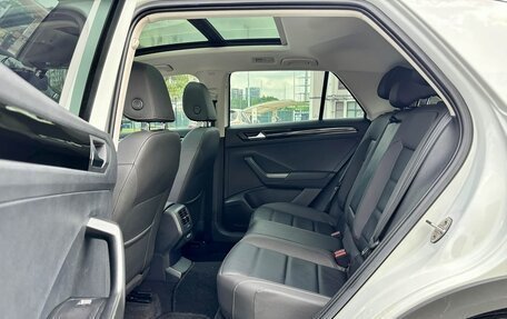 Volkswagen T-Roc I, 2022 год, 2 150 000 рублей, 10 фотография