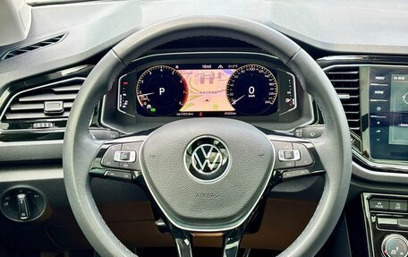 Volkswagen T-Roc I, 2022 год, 2 150 000 рублей, 12 фотография