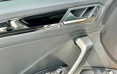 Volkswagen T-Roc I, 2022 год, 2 150 000 рублей, 19 фотография