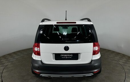 Skoda Yeti I рестайлинг, 2011 год, 550 000 рублей, 3 фотография
