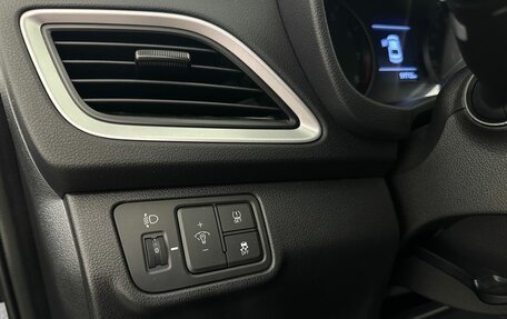 Hyundai Solaris II рестайлинг, 2017 год, 1 300 000 рублей, 9 фотография