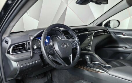 Toyota Camry, 2020 год, 3 193 000 рублей, 18 фотография