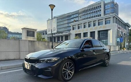 BMW 3 серия, 2021 год, 2 900 000 рублей, 1 фотография
