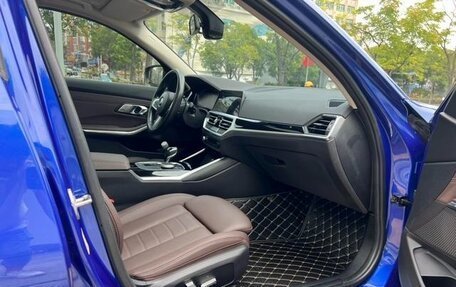 BMW 3 серия, 2021 год, 2 710 000 рублей, 10 фотография