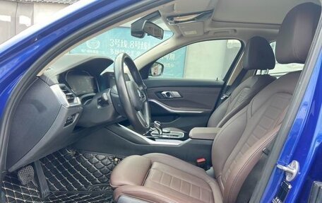 BMW 3 серия, 2021 год, 2 710 000 рублей, 9 фотография