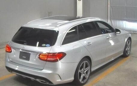 Mercedes-Benz C-Класс, 2018 год, 1 790 000 рублей, 2 фотография