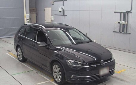Volkswagen Golf VII, 2018 год, 1 430 000 рублей, 1 фотография