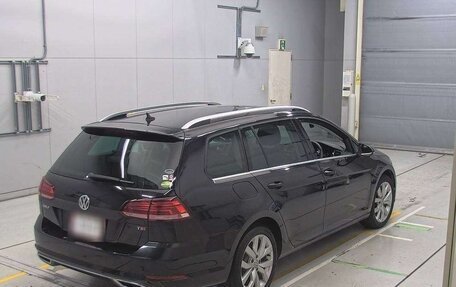 Volkswagen Golf VII, 2018 год, 1 430 000 рублей, 3 фотография