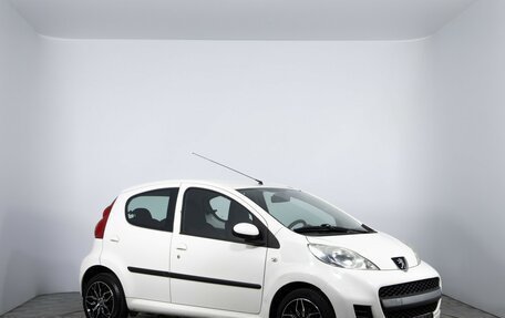 Peugeot 107 I рестайлинг, 2010 год, 370 000 рублей, 3 фотография