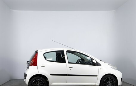 Peugeot 107 I рестайлинг, 2010 год, 370 000 рублей, 4 фотография