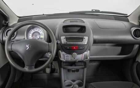 Peugeot 107 I рестайлинг, 2010 год, 370 000 рублей, 13 фотография