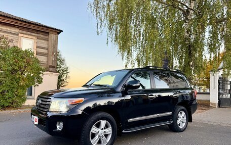 Toyota Land Cruiser 200, 2013 год, 3 300 000 рублей, 7 фотография
