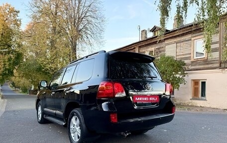 Toyota Land Cruiser 200, 2013 год, 3 300 000 рублей, 10 фотография