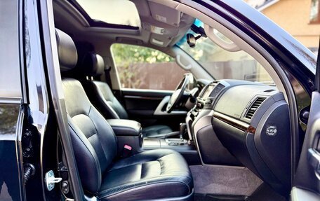 Toyota Land Cruiser 200, 2013 год, 3 300 000 рублей, 30 фотография