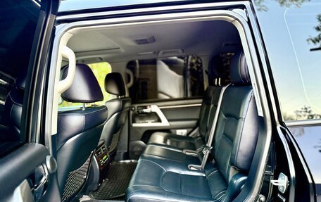 Toyota Land Cruiser 200, 2013 год, 3 300 000 рублей, 24 фотография