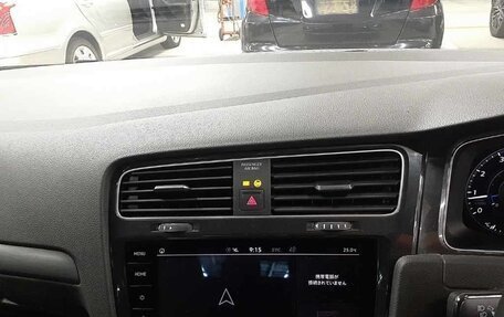 Volkswagen Golf VII, 2018 год, 1 135 000 рублей, 7 фотография