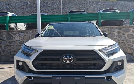 Toyota RAV4, 2024 год, 3 950 000 рублей, 2 фотография