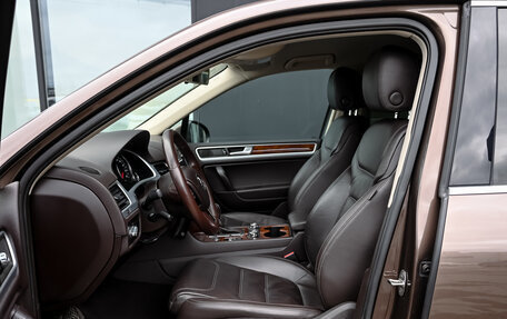 Volkswagen Touareg III, 2012 год, 2 470 000 рублей, 10 фотография
