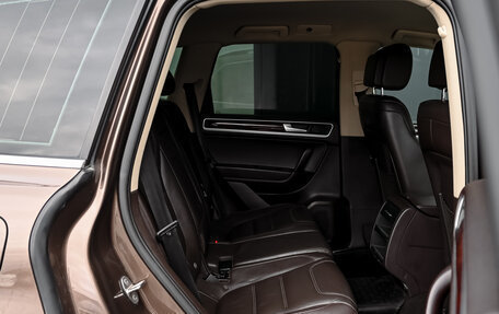 Volkswagen Touareg III, 2012 год, 2 470 000 рублей, 21 фотография