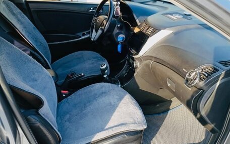 Hyundai Solaris II рестайлинг, 2011 год, 750 000 рублей, 6 фотография
