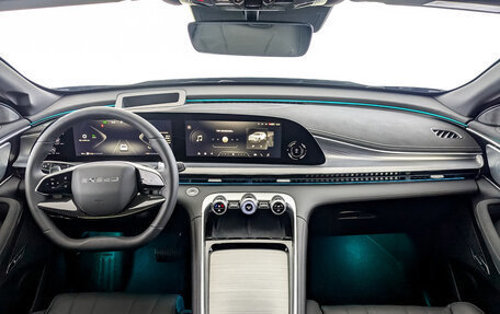 CheryExeed TXL, 2024 год, 3 800 000 рублей, 10 фотография