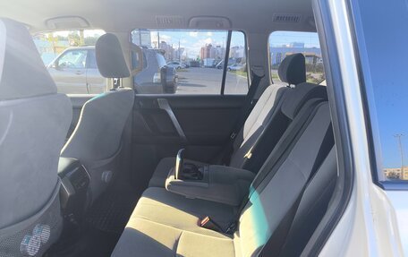 Toyota Land Cruiser Prado 150 рестайлинг 2, 2011 год, 2 900 000 рублей, 7 фотография
