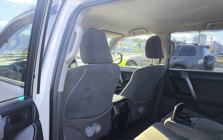 Toyota Land Cruiser Prado 150 рестайлинг 2, 2011 год, 2 900 000 рублей, 12 фотография