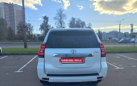 Toyota Land Cruiser Prado 150 рестайлинг 2, 2011 год, 2 900 000 рублей, 3 фотография