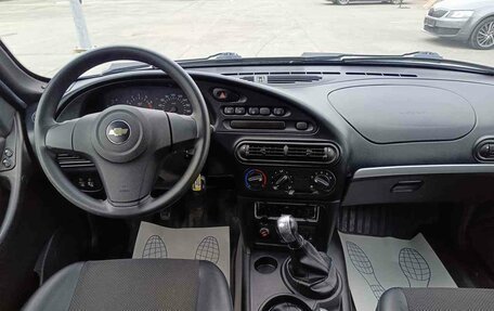 Chevrolet Niva I рестайлинг, 2015 год, 945 000 рублей, 15 фотография