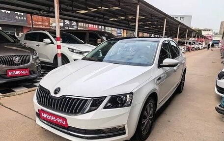 Skoda Octavia, 2021 год, 1 300 000 рублей, 1 фотография