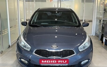 KIA cee'd III, 2014 год, 999 000 рублей, 2 фотография