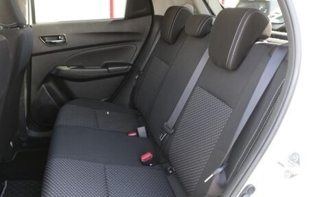 Suzuki Swift V, 2017 год, 750 000 рублей, 8 фотография