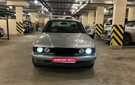BMW 7 серия, 1987 год, 700 000 рублей, 2 фотография