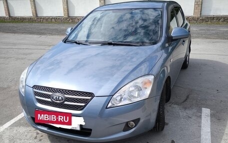 KIA cee'd I рестайлинг, 2009 год, 675 000 рублей, 2 фотография