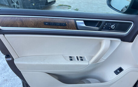 Volkswagen Touareg III, 2011 год, 1 199 000 рублей, 9 фотография