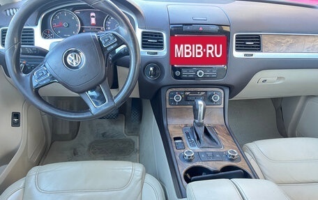 Volkswagen Touareg III, 2011 год, 1 199 000 рублей, 6 фотография