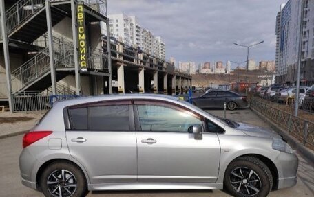 Nissan Tiida, 2005 год, 600 000 рублей, 3 фотография