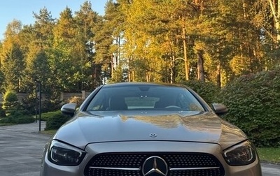 Mercedes-Benz E-Класс, 2020 год, 4 950 000 рублей, 1 фотография