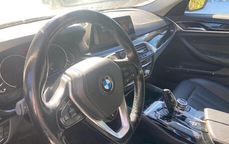 BMW 5 серия, 2018 год, 2 449 000 рублей, 15 фотография