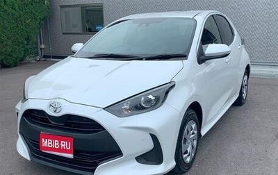 Toyota Yaris, 2022 год, 900 000 рублей, 1 фотография