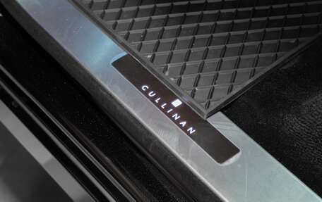 Rolls-Royce Cullinan, 2024 год, 70 000 000 рублей, 34 фотография