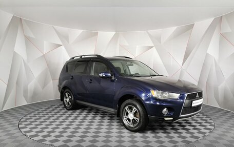 Mitsubishi Outlander III рестайлинг 3, 2011 год, 865 650 рублей, 3 фотография
