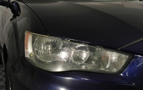 Mitsubishi Outlander III рестайлинг 3, 2011 год, 865 650 рублей, 10 фотография