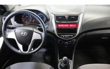 Hyundai Solaris II рестайлинг, 2011 год, 699 000 рублей, 9 фотография