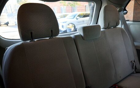 Toyota Sienna III, 2011 год, 1 900 000 рублей, 26 фотография